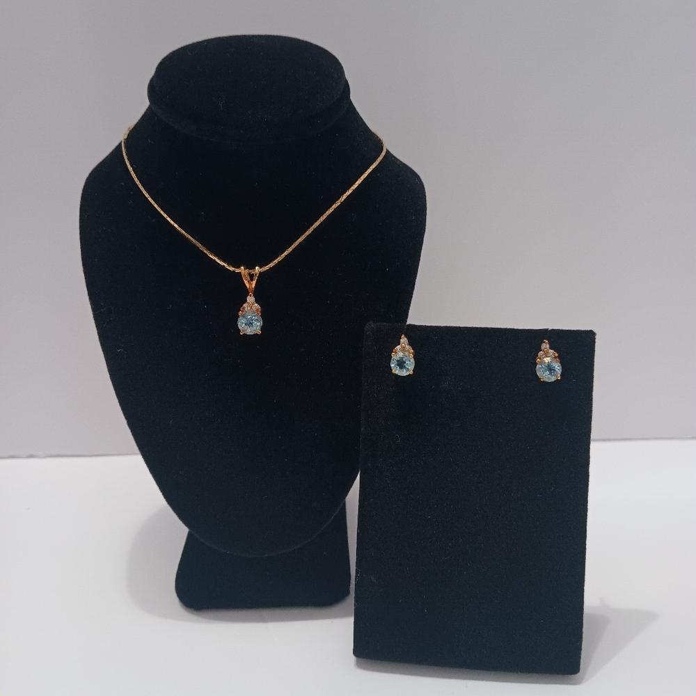 Vintage Genuine Blue Topaz Necklace and Earrings Set.